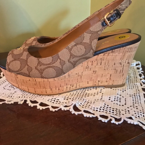 Coach sandals/wedge shoes - Picture 7 of 7